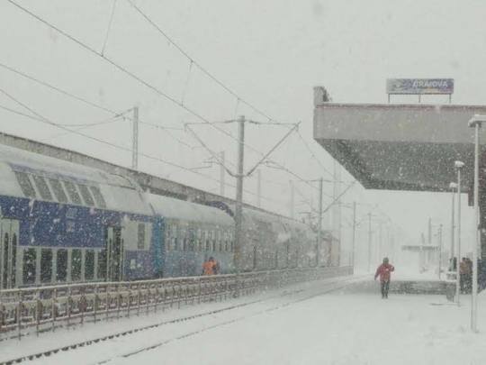 CFR Călători a anulat 56 de trenuri, în Gara de Nord se înregistrează întârzieri de până la 240 de minute/Foto: Facebook CFR Călători