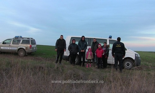 Şase sirieni, între care trei copii, care intenţionau să treacă ilegal graniţa, prinşi la o pensiune din Timişoara