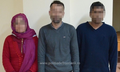 O familie de patru persoane din Turcia şi un bărbat din Bangladesh, prinşi de poliţiştii de frontieră din Satu Mare