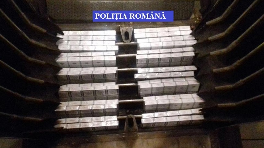 Timişoara: Ţigări de contrabandă ascunse în podeaua unui tren care circula între România şi Serbia