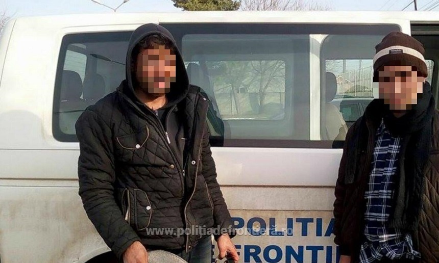 Timiş: Doi pakistanezi, prinşi de poliţiştii de frontieră când încercau să treagă graniţa din Serbia în România - FOTO