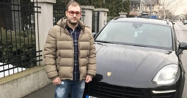 Tânărul care a târât un poliţist cu maşina a fost reţinut pentru 24 de ore