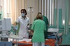 Arad: Bărbat dus în stare gravă la spital după ce şi-a dat foc pe stradă, nemulţumit că i-a fost refuzată cererea de obţinere a unui paşaport nou