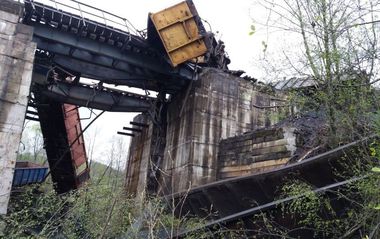 Dosar penal pentru ucidere din culpă în cazul accidentului feroviar din judeţul Hunedoara. VIDEO