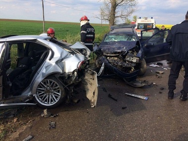 Cinci persoane au fost rănite după ce două maşini s-au ciocnit în judeţul Teleorman - FOTO