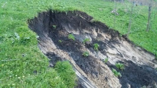 O altă localitate din judeţul Galaţi, afectată de alunecări de teren; alunecările de teren de la Izvoarele s-au oprit