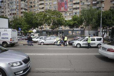UPDATE - Un ofţer SPP a murit la spital după ce s-a împuşcat în piept, în zona Tineretului din Capitală