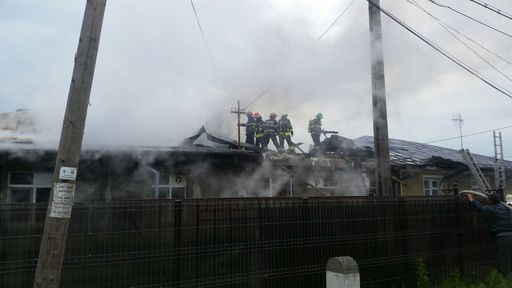 Fabrică de pâine din Argeş, distrusă parţial de un incendiu puternic