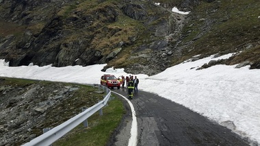 Sibiu: O femeie rănită în telecabina de la Bâlea Lac, preluată de elicopterul SMURD. Prefect: Toţi turiştii aflaţi în telecabine sunt în siguranţă acum