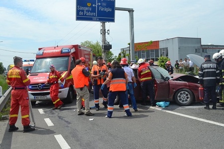 Mureş: Unul dintre cei şase răniţi de pe DN 15, din localitatea mureşeană Dumbrăvioara, a murit - FOTO