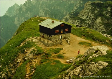 Turist căzut într-o prăpastie din Masivul Bucegi, găsit mort de către salvamontişti şi jandarmii montani