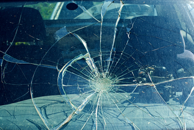 Cluj: Trafic îngreunat pe E60, după un accident în care au fost implicate două TIR-uri şi o dubă