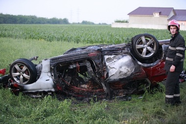 Accident în judeţul Buzău, pe DN1B: un bărbat a murit carbonizat, iar un altul a ajuns la spital cu răni grave