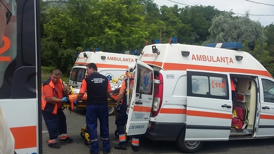 Doi bărbaţi răniţi în explozia produsă în judeţul Tulcea au fost internaţi la Spitalul din Galaţi; altul a fost transferat la Bucureşti cu arsuri pe 40% din suprafaţa corpului 