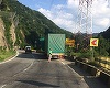 Un mort şi trei răniţi într-un accident pe DN 7, în judeţul Vâlcea. Traficul pe Valea Oltului este blocat