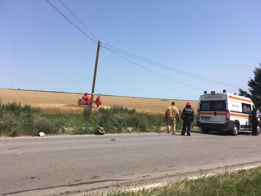 Tulcea: Un turist britanic a murit şi alţi doi au fost răniţi, după ce au fost loviţi de o maşină în timp ce mergeau cu bicicletele