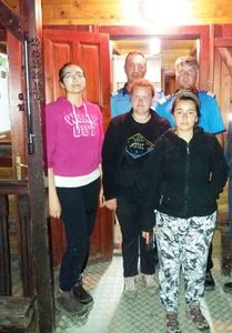 Trei turiste au fost salvate de salvamontişti şi jandarmi, după ce au surprinse de furtună în Bucegi