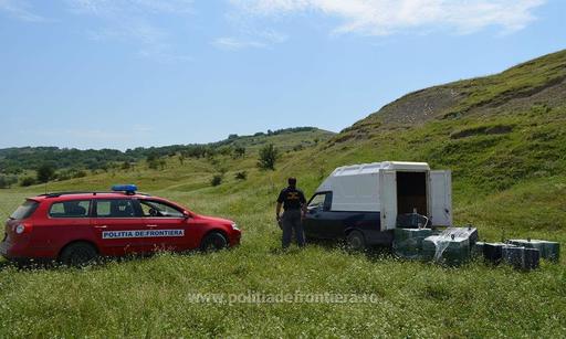 Botoşani: Un tânăr a fost reţinut pentru contrabandă cu ţigări în valoare de peste 110.000 de lei