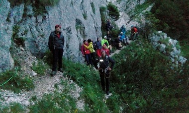 11 turişti din Ungaria, recuperaţi din Piatra Craiului după o operaţiune de 12 ore


