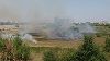 UPDATE - Pompierii intervin pentru stingerea unui incendiu de vegetaţie în Parcul Natural Văcăreşti