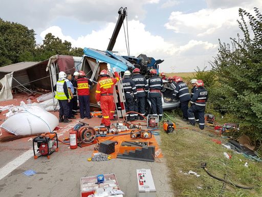 UPDATE Peste şase sute de participanţi la Competiţia Mondială de Descarcerare şi Prim Ajutor Calificat organizată în premieră în România. VIDEO