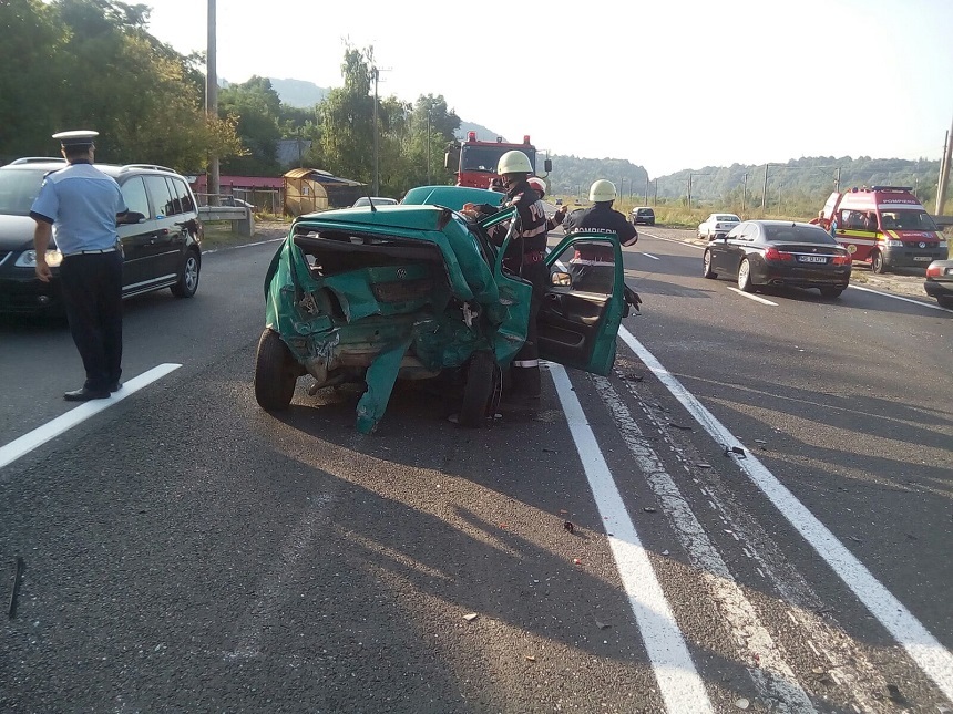 Cinci răniţi, într-un accident produs pe DN 1, între Ploieşti şi Braşov. FOTO