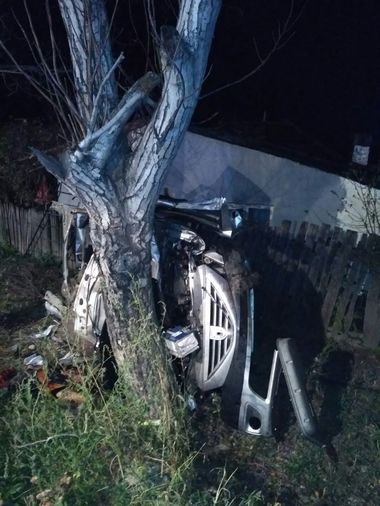 Pieton secţionat după ce a fost lovit de un autoturism pe DN 72, în judeţul Prahova 