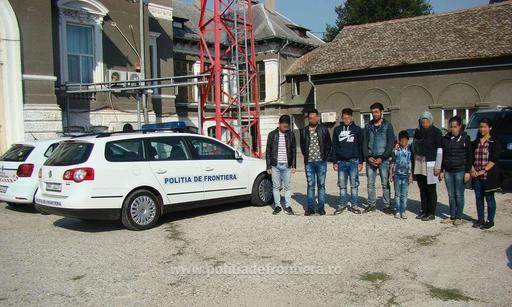 Dolj: Nouă sirieni au încercat să intre ilegal în România cu ajutorul unui bulgar
