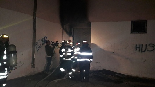 Cursuri suspendate luni la şcoala din Constanţa unde a izbucnit un incendiu 
