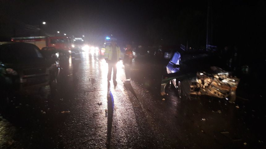 Argeş: Patru răniţi, într-un accident provocat de un şofer băut şi fără permis