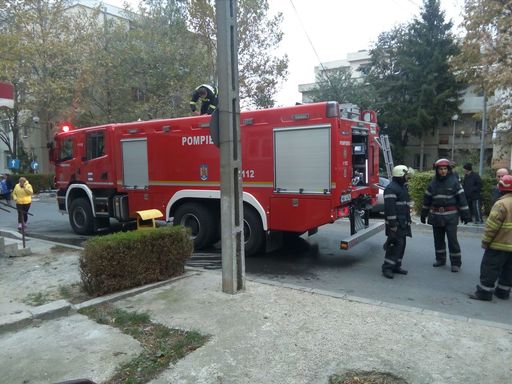 Constanţa: O bătrână de 91 de ani, rănită după ce apartamentul său a luat foc, a murit la spital