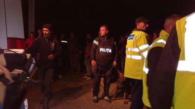 Fetiţa dispărută într-o pădure de lângă localitatea prahoveană Zănoaga a fost găsită. FOTO