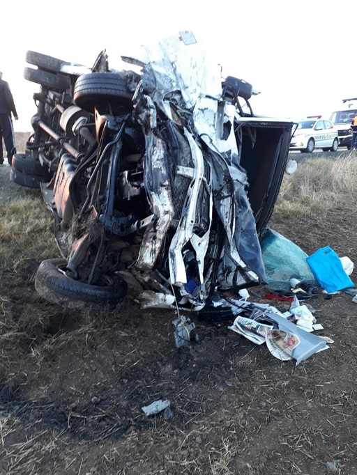 Constanţa: Un bărbat a murit şi alte cinci persoane au fost rănite într-un accident în care au fost implicate un autoturism şi un microbuz 


