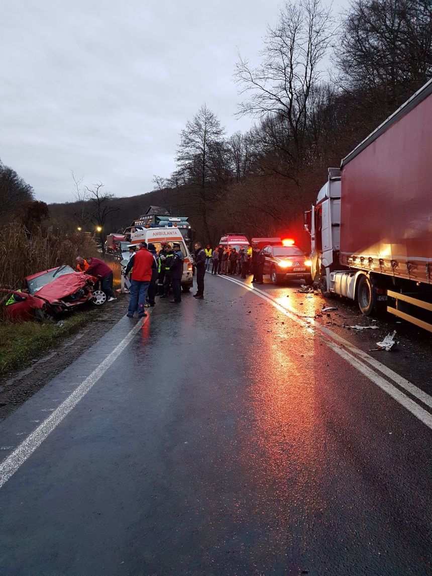 Sibiu: Trafic blocat pe DN 1, în urma unui accident rutier