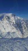 Risc însemnat de avalanşă în Munţii Bucegi. Mai multe trasee montane sunt închise 