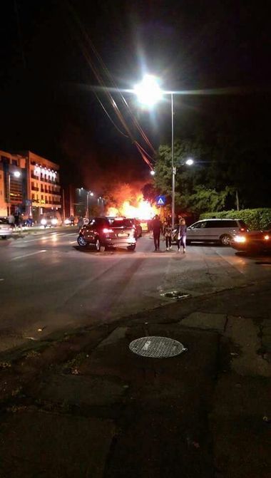 Constanţa: Incendiul de la rulota în care o fetiţă de şase ani a murit, cauzat de tatăl ei care a turnat din greşeală benzină pe foc
