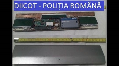 Bacău: Patru bărbaţi suspectaţi de comiterea de infracţiuni informatice în străinătate, inclusiv falsificarea de carduri bancare, arestaţi