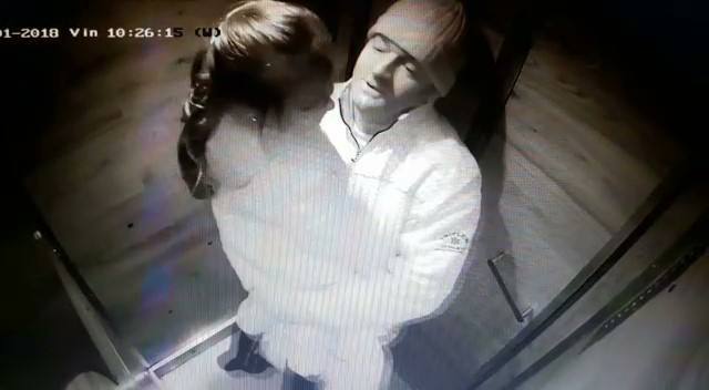 Bărbatul care a agresat doi copii în liftul unui bloc din Bucureşti este poliţist la Brigada Rutieră