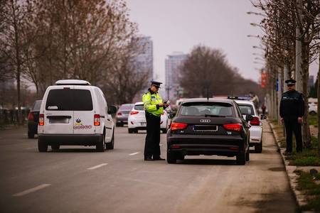 Peste 450 de permise de conducere au fost reţinute de poliţişti în ultimele 24 de ore