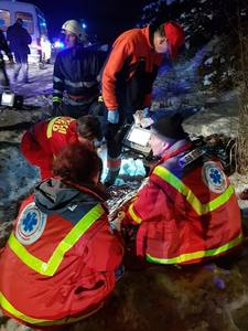 UPDATE Grav accident de circulaţie în Harghita: Trei morţi, între care doi copii, după ce două maşini s-au ciocnit frontal pe DN 12