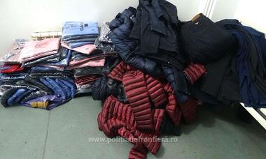 Mărfuri contrafăcute în valoare de peste 720.000 de lei, descoperite de poliţiştii de frontieră din Giurgiu