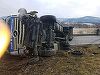 Doi morţi şi doi răniţi după ce două autoturisme si un TIR s-au ciocnit pe DN 1, între Huedin şi Oradea
