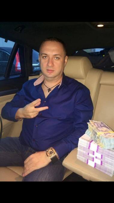 Leo de la Strehaia, ridicat de poliţişti în Arad pentru a fi audiat într-un dosar de înşelăciune