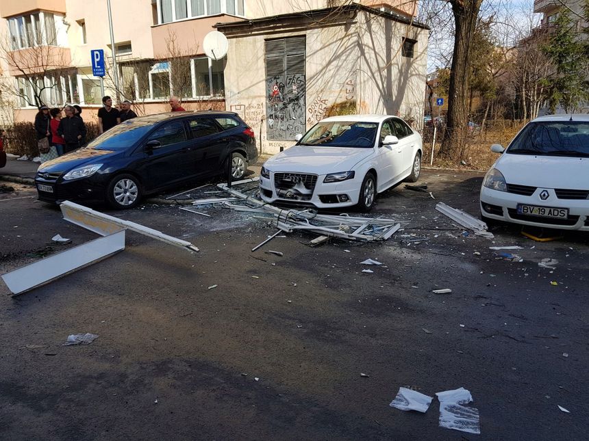 Explozie într-un bloc din Braşov; o persoană a fost rănită. VIDEO