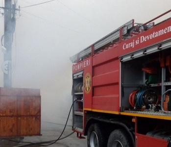 UPDATE Gorj: Incendiu cu degajare mare de fum la Termocentrala de la Turceni; pompierii intervin cu mai multe autospeciale de stingere