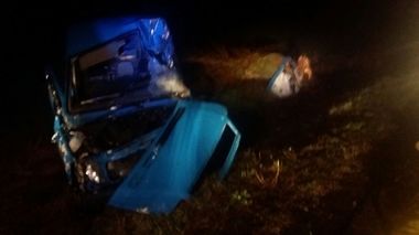 Arad: Doi morţi şi doi răniţi, după ce o maşină a lovit un pieton pe DN 79, a ieşit de pe şosea şi a lovit un copac 