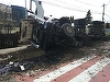 Cisterna care s-a răsturnat pe o stradă din Ploieşti, scoasă din şanţ după o operaţiune de câteva ore. VIDEO