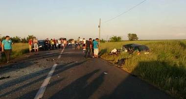 Timiş: Un om a murit şi alţi şapte au fost răniţi în urma unui accident rutier. A intervenit şi elicopterul SMURD