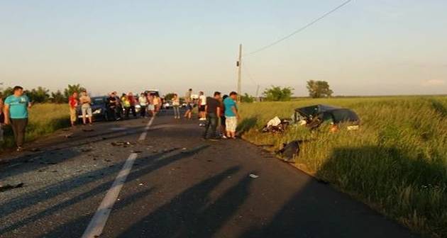 Timiş: Un om a murit şi alţi şapte au fost răniţi în urma unui accident rutier. A intervenit şi elicopterul SMURD