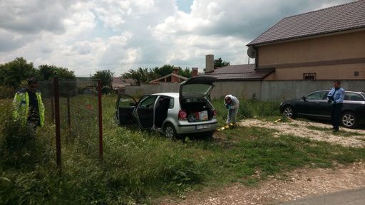 Constanţa: Femeie găsită decedată într-o maşină parcată pe stradă. Poliţiştii au deschis o anchetă